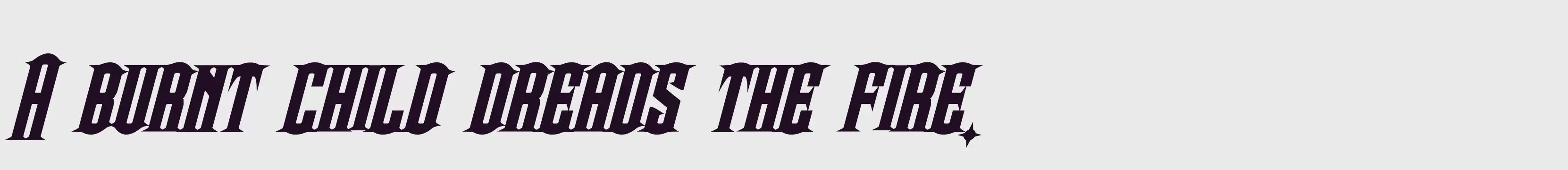 「Steamwreck Bold Italic」字体效果图